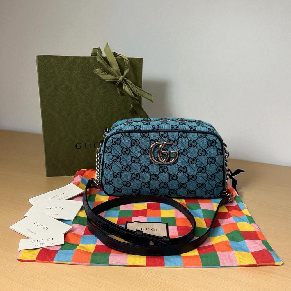 Authentic Gucci GG Marmont quilted crossbody shoulder bag